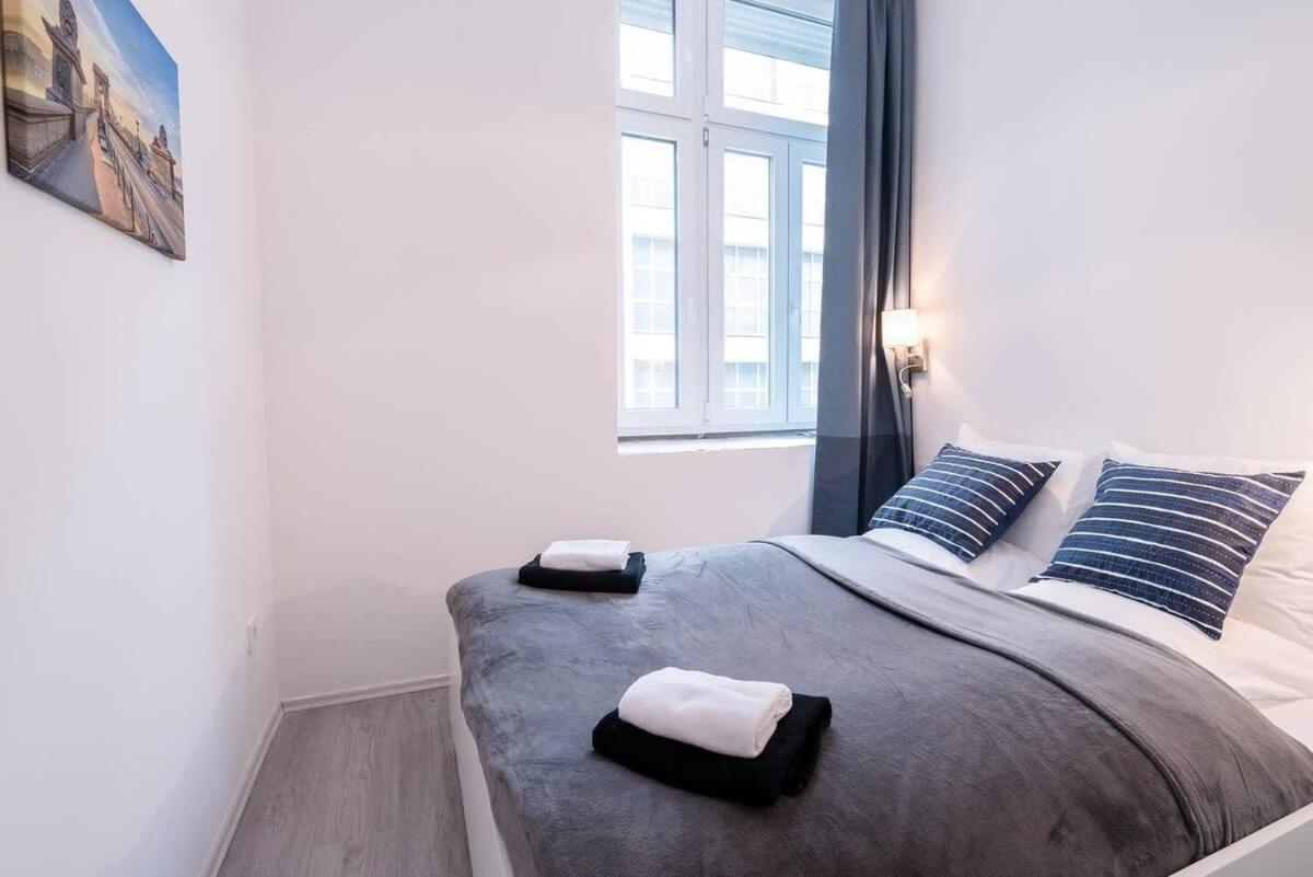 Central Brand New And Modern Apartment Budapest Esterno foto