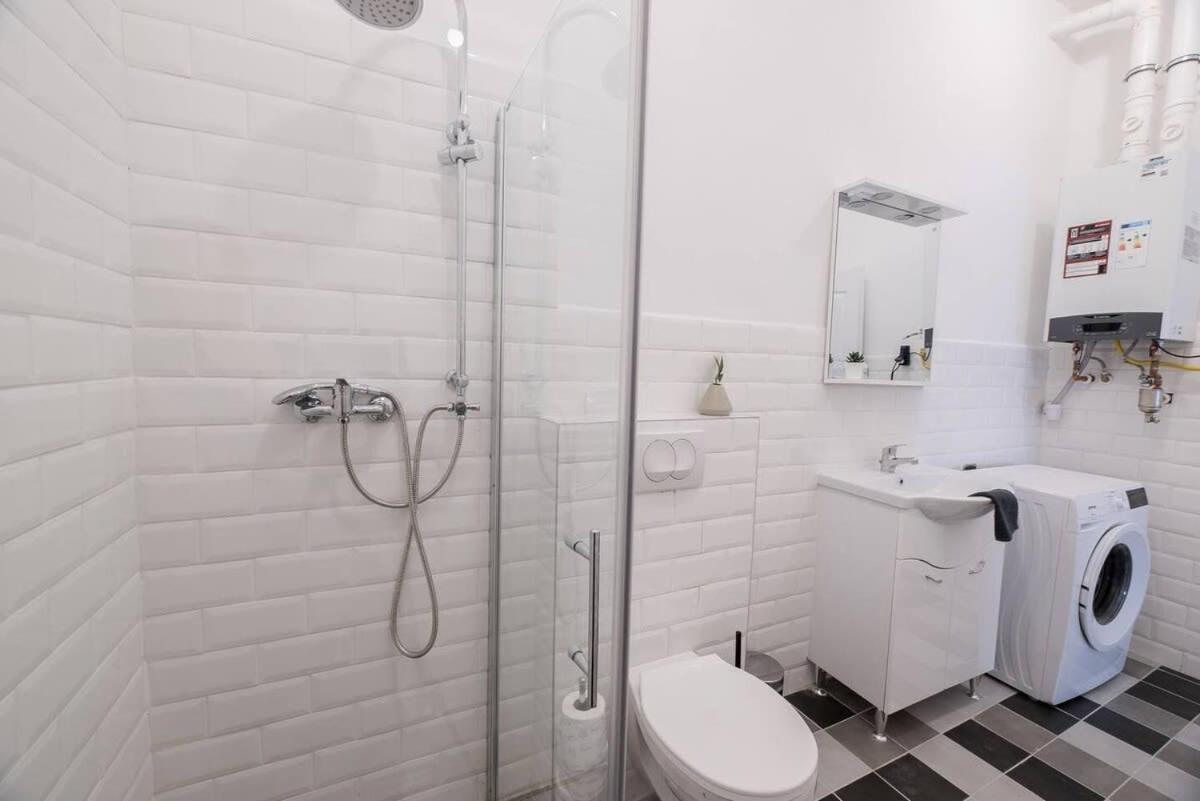 Central Brand New And Modern Apartment Budapest Esterno foto