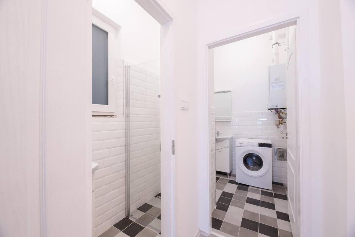 Central Brand New And Modern Apartment Budapest Esterno foto