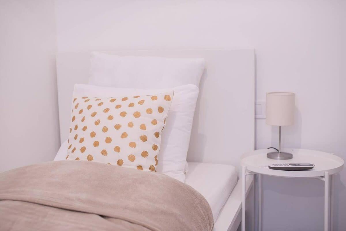 Central Brand New And Modern Apartment Budapest Esterno foto