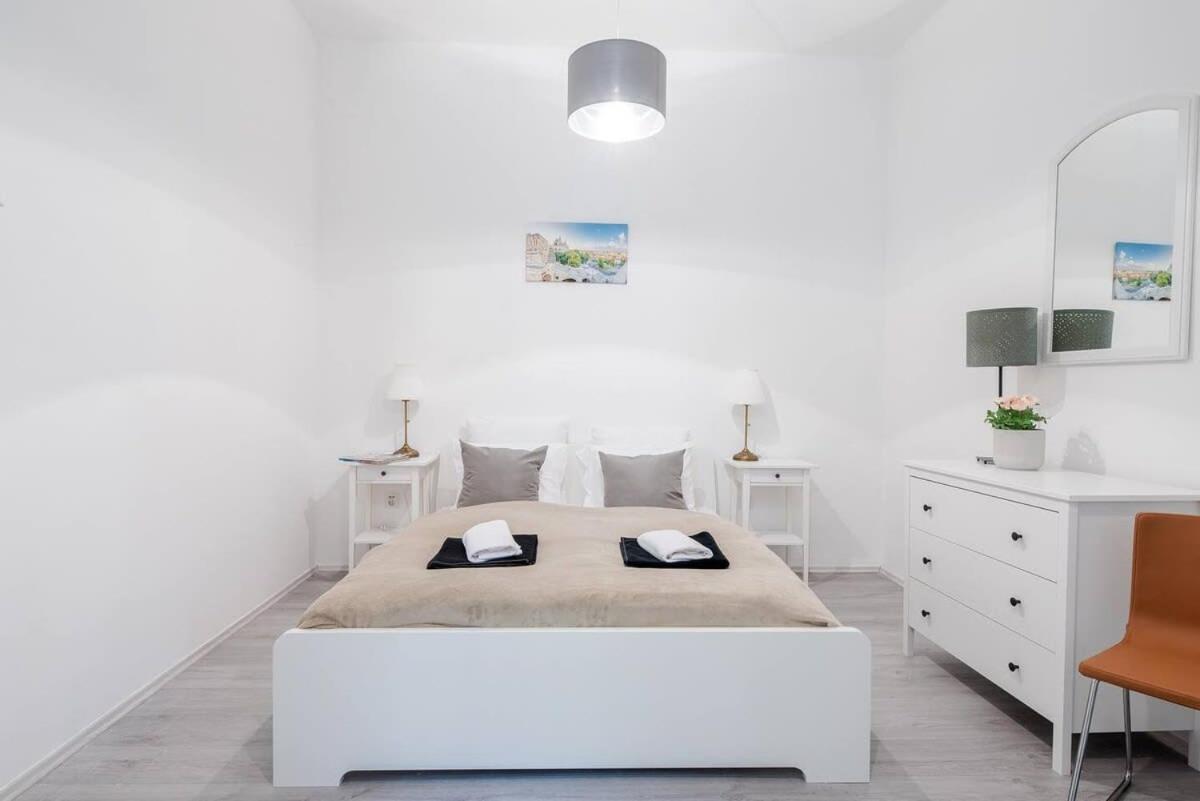 Central Brand New And Modern Apartment Budapest Esterno foto