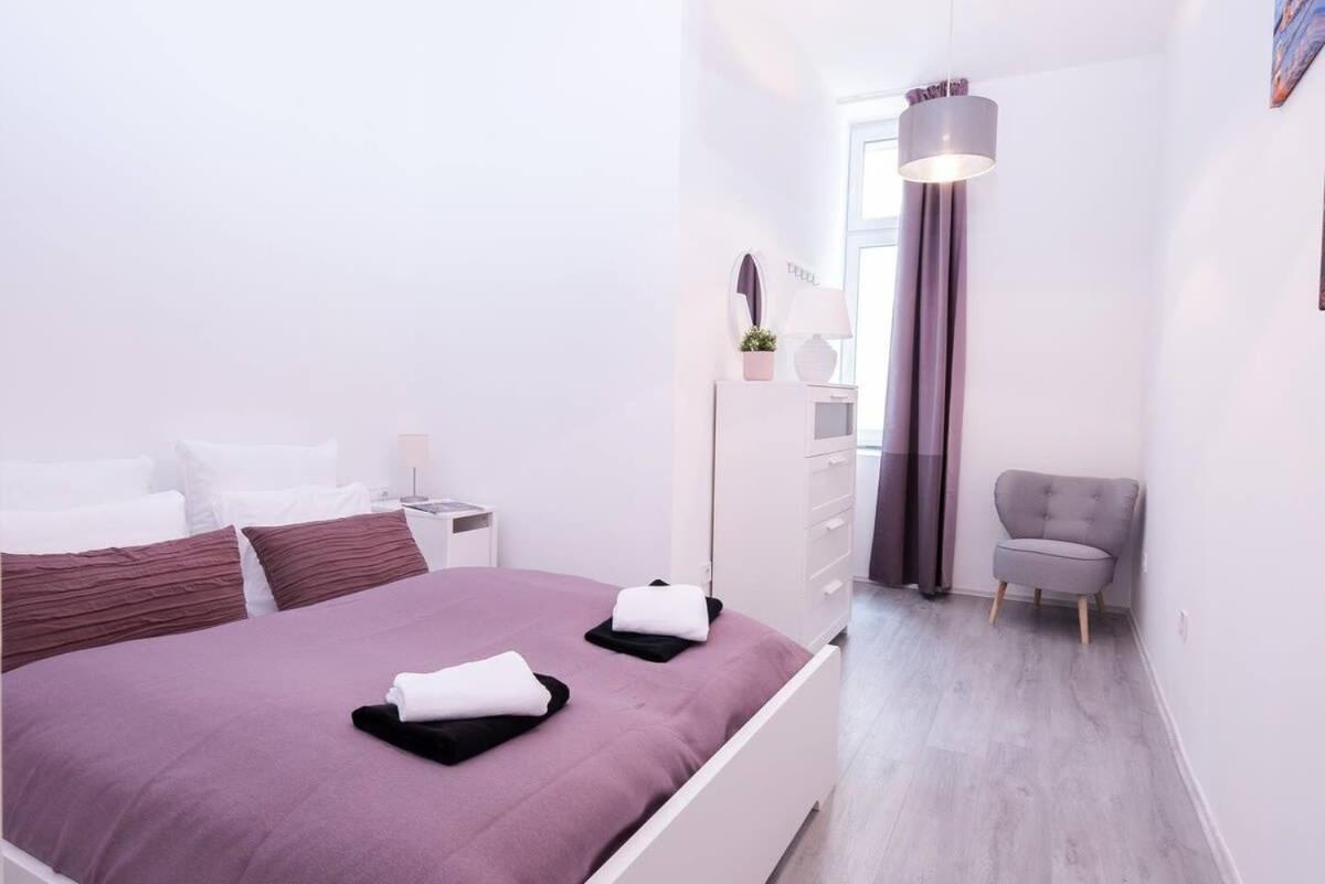 Central Brand New And Modern Apartment Budapest Esterno foto