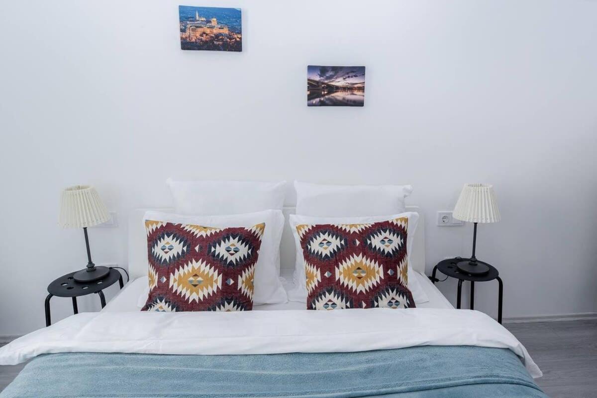 Central Brand New And Modern Apartment Budapest Esterno foto